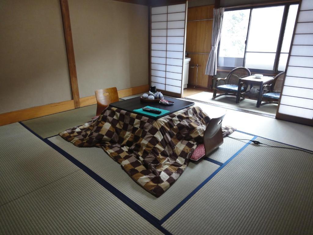 האקונה Omiya Ryokan חדר תמונה