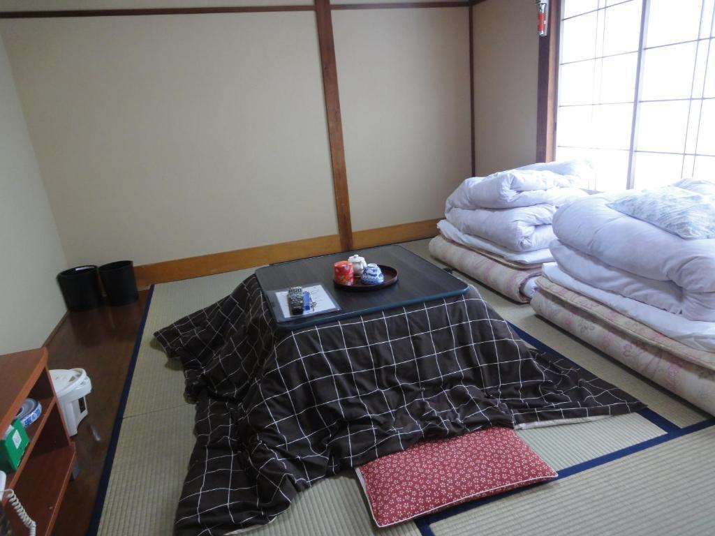 האקונה Omiya Ryokan מראה חיצוני תמונה